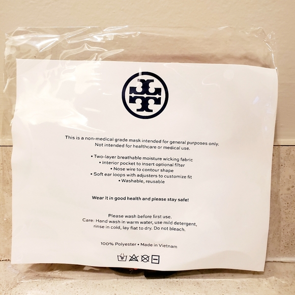 Tory Burch Face Mask - Picture 3 of 3